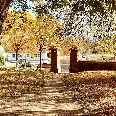 Ruhige Mit Privatparkplatz